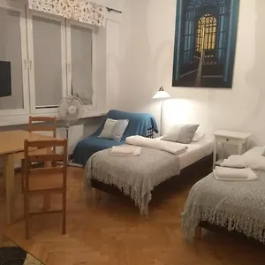 Iwicka , Warszawa Polska
